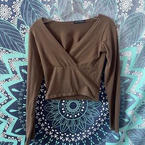 Brandy Melville Longsleeve Cross Over